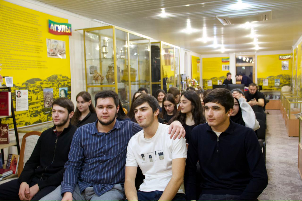 «Разговор на равных». В Ставропольском крае обсудили вопросы гражданской ответственности молодежи